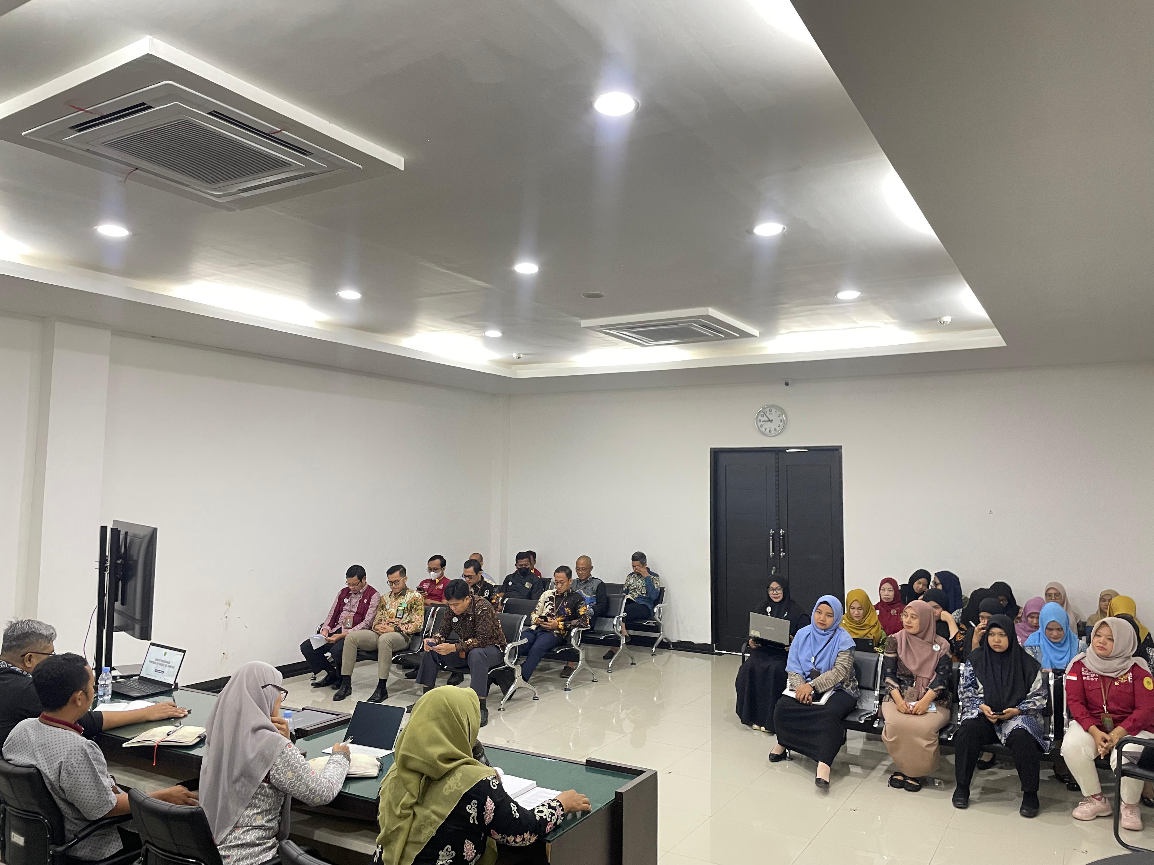 16.10 Rapat Koordinasi