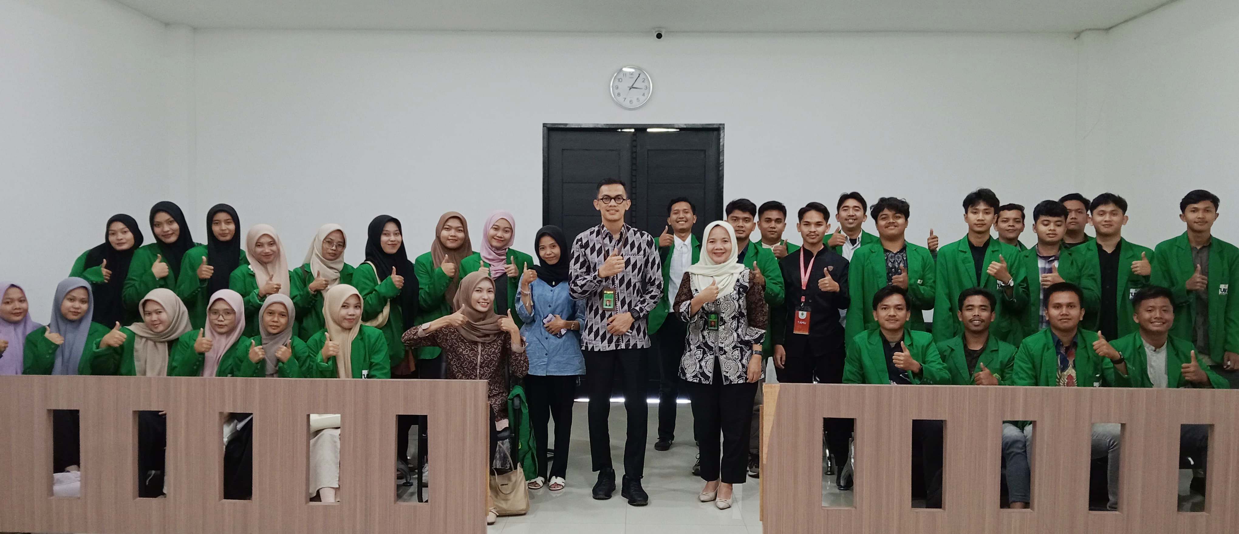 23.05 kunjungan mahasiswa